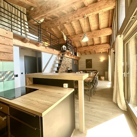 Chalet Le Petit Nicolas, Jacuzzi, Vue Mont Blanc Chamonix Mont Blanc Exterior foto