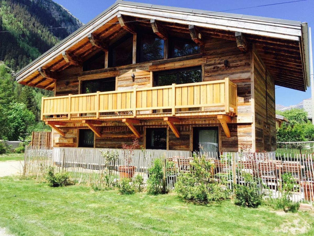 Chalet Le Petit Nicolas, Jacuzzi, Vue Mont Blanc Chamonix Mont Blanc Exterior foto
