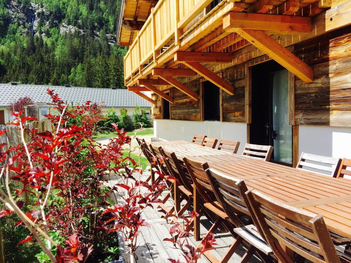Chalet Le Petit Nicolas, Jacuzzi, Vue Mont Blanc Chamonix Mont Blanc Exterior foto