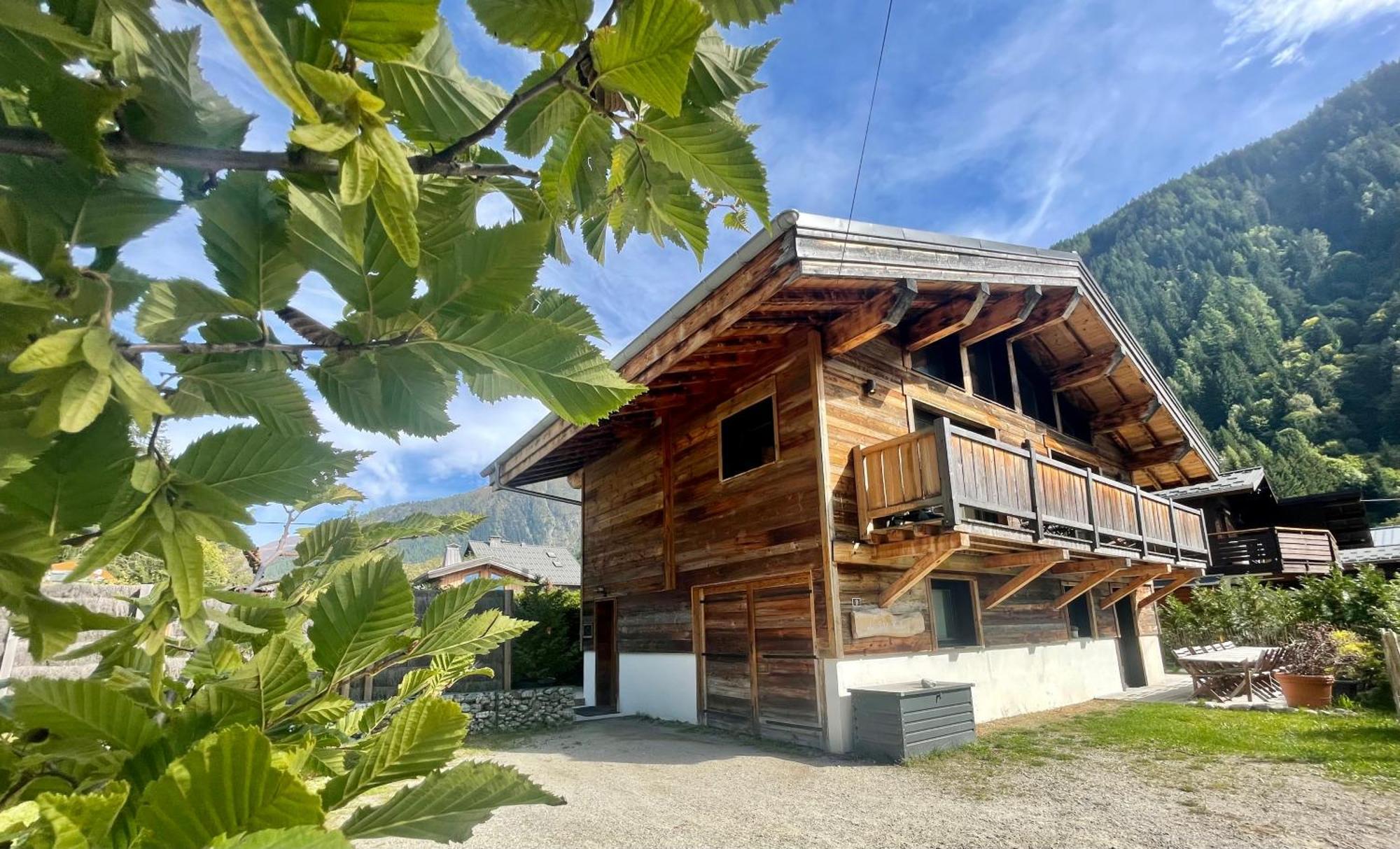 Chalet Le Petit Nicolas, Jacuzzi, Vue Mont Blanc Chamonix Mont Blanc Exterior foto