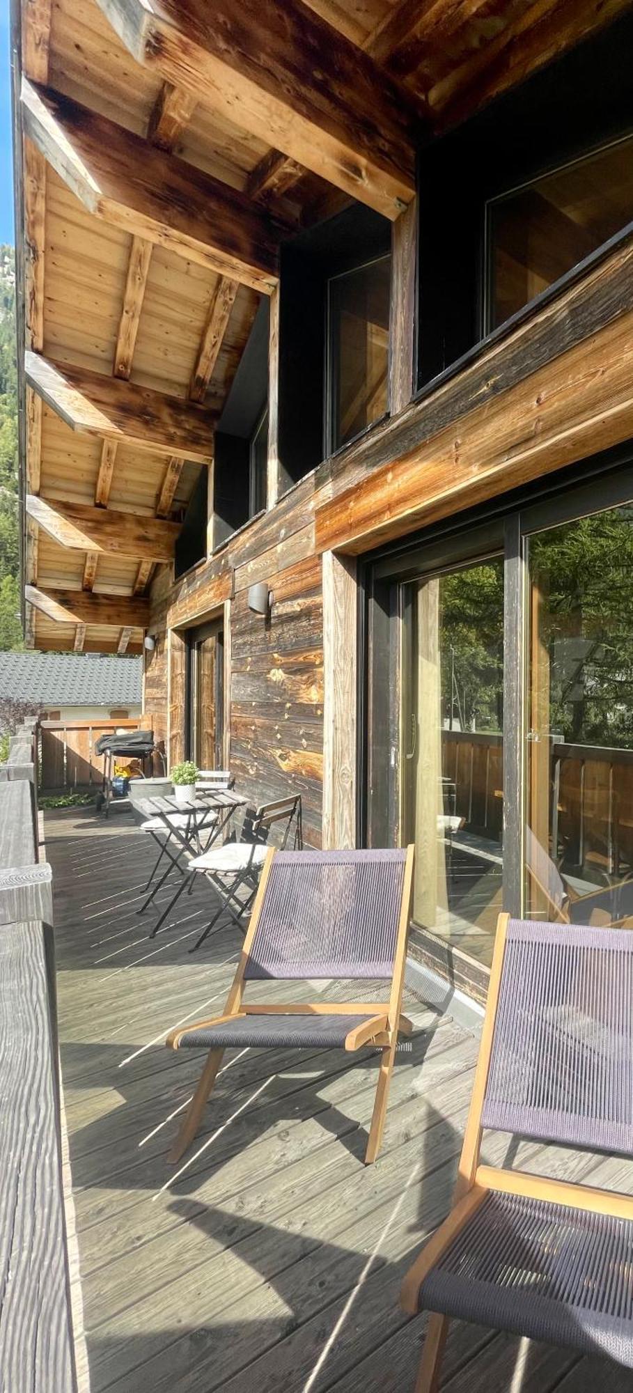 Chalet Le Petit Nicolas, Jacuzzi, Vue Mont Blanc Chamonix Mont Blanc Exterior foto